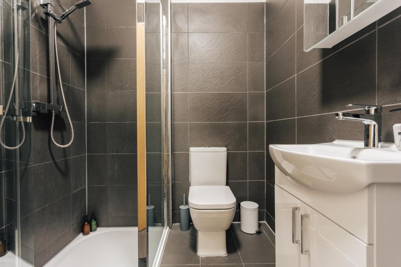 Top Quality Beach Front Apartment Sleep Up To 7 Guests Bournemouth Ngoại thất bức ảnh